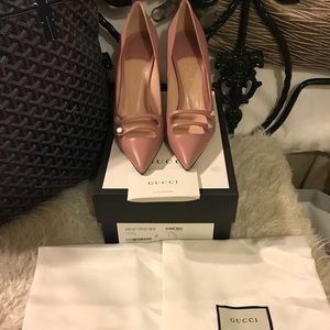 Gucci Magala Rose kid leather pump